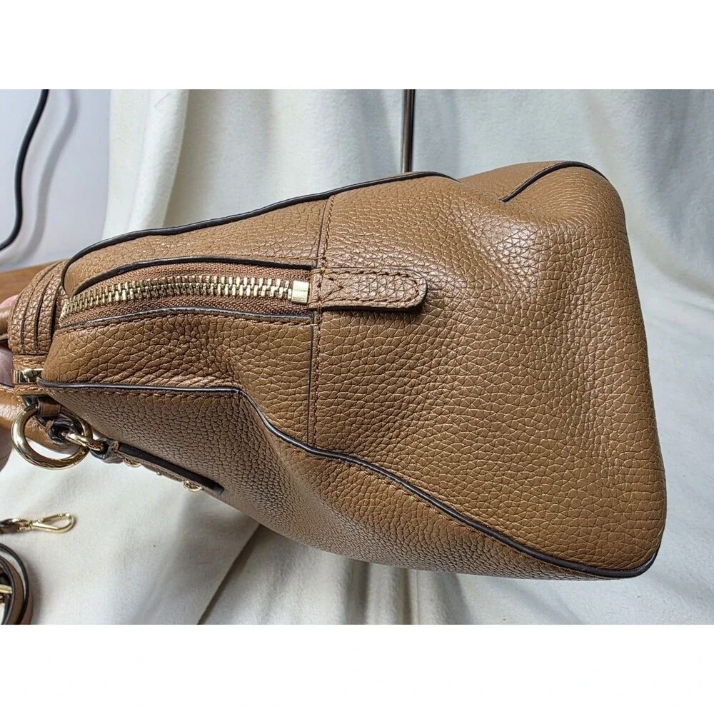 Michael Kors Cow Leather Medium Satchel Caramel/Tan Purse Hand Bag Crossbody